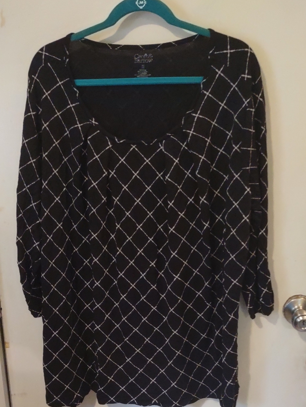 Croft & Barrow Black and White Diamond-Grid Long Sleeve Blouse
